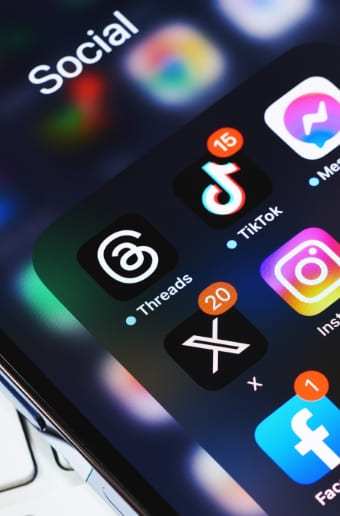 Smo : Réseaux Sociaux 5 Smo Social Media Sur Référenceur
